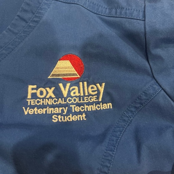 Cherokee blue scrub set - Picture 5 of 11